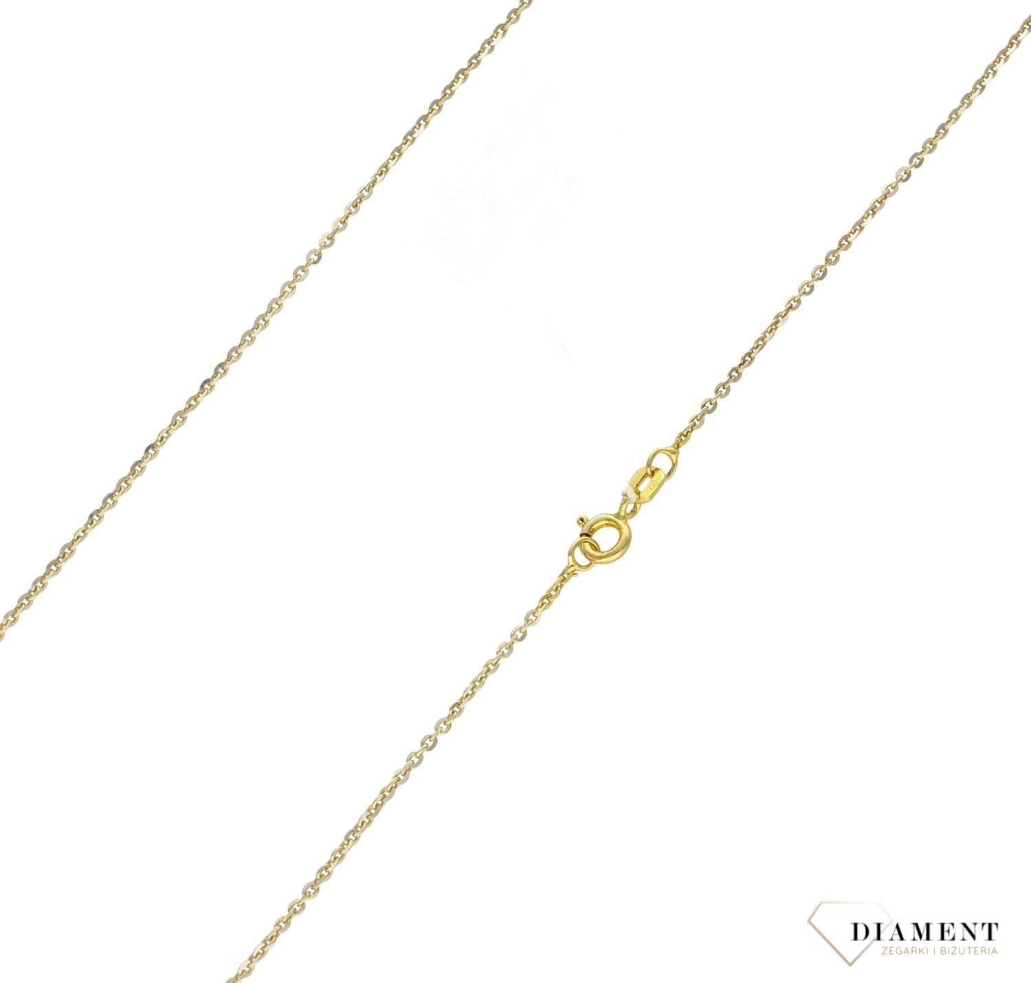 Srebrny łańcuszek 925 ankier pozłacany DIA-LAN-6015-925 0,8mm. Łańcuszek to bardzo dobry pomysł na prezent dla siebie lub bliskiej osoby. Najchętniej wybierany jest jako prezent urodzinowy, ale nie tylko (2).jpg